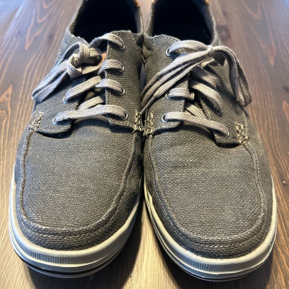 Men’s Skechers Casual Shoes, Size 11 - Picture 1 of 4